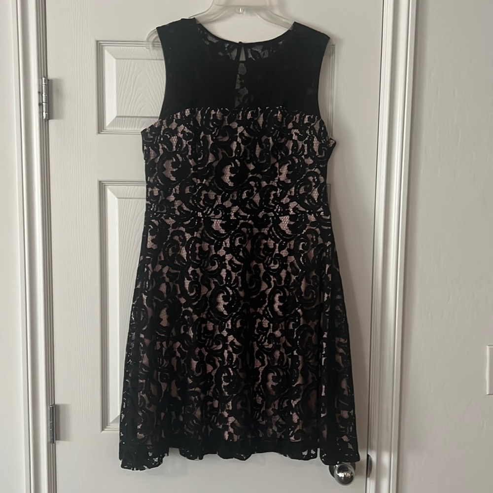Maggie London black lace dress sz 14